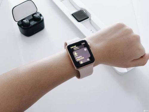 iPhone等更多苹果新品将拥有Apple Watch扬声器排水功能